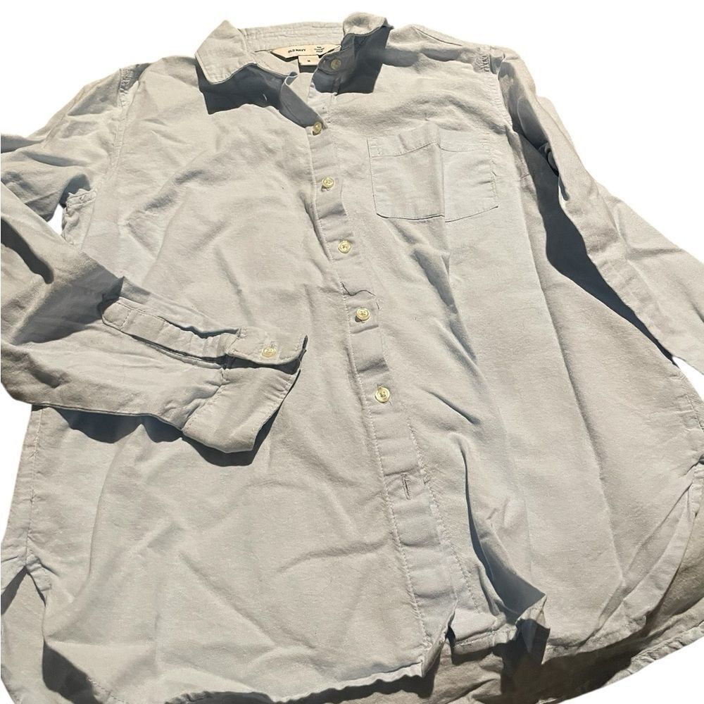 Old Navy the classic shirt  size medium  Light Blue Button-Up Shirt